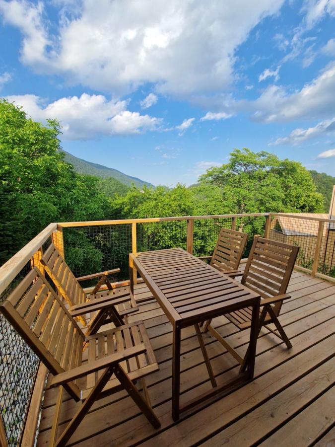 ホテル Golife Center Glamping Laze v Tuhinju エクステリア 写真