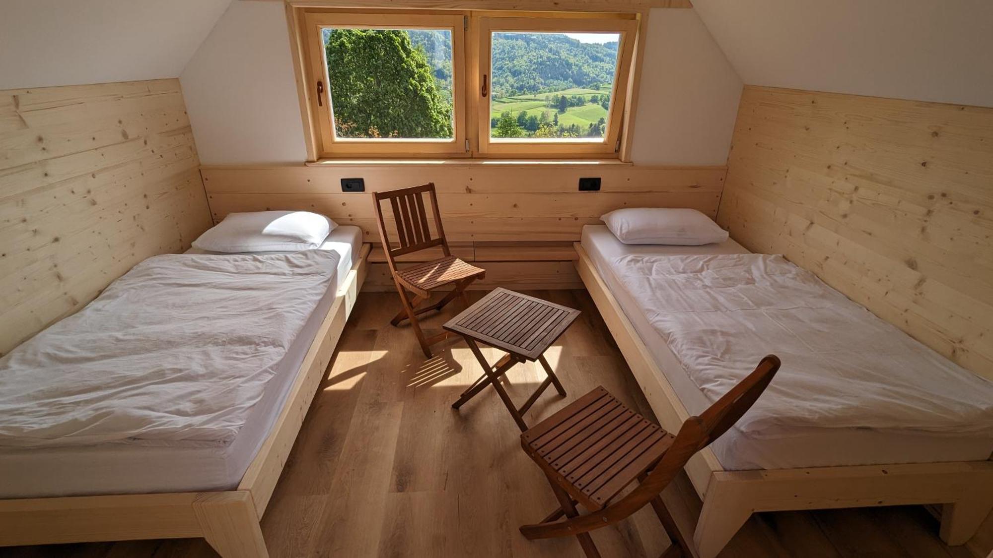 ホテル Golife Center Glamping Laze v Tuhinju エクステリア 写真